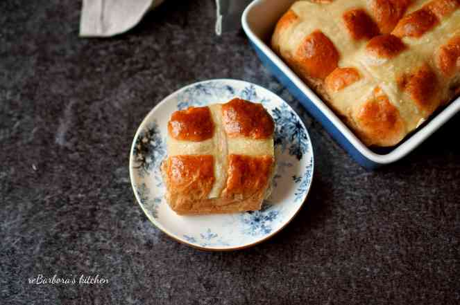 Hot cross buns | reBarbora's kitchen